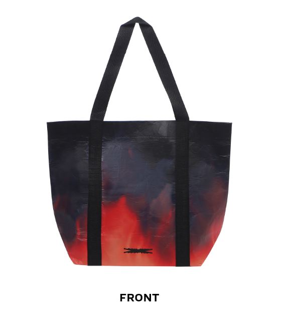 LE SSERAFIM FLAME RISES SHOPPER BAG