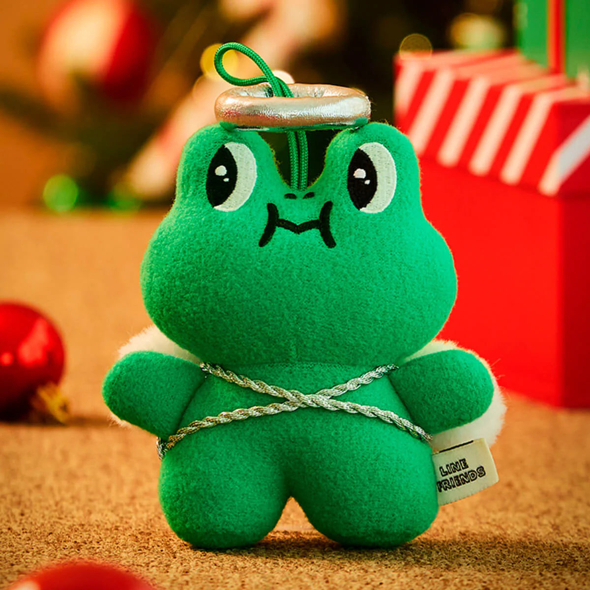 LINE FRIENDS LEONARD HOLIDAY MINI ORNAMENT