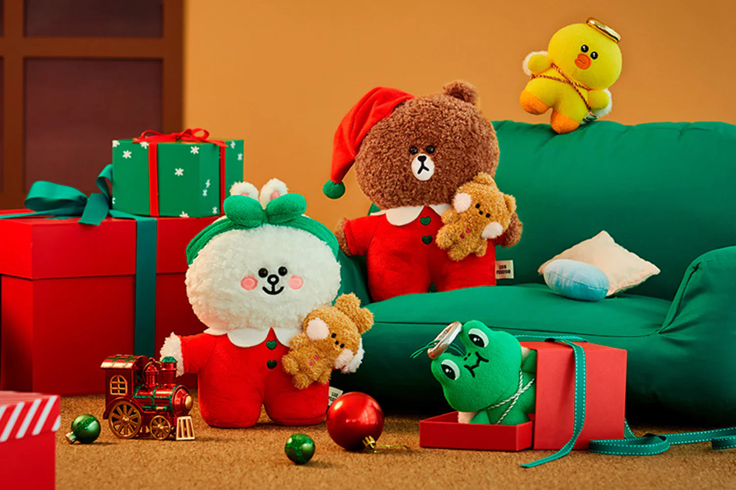 LINE FRIENDS LEONARD HOLIDAY MINI ORNAMENT